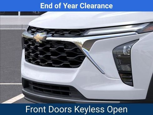 New 2025 Chevrolet Trax LT w/ Driver Confidence Package image 15