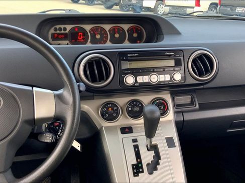 Used 2009 Scion xB image 6