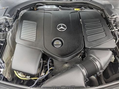 Used 2025 Mercedes-Benz C 300 Sedan image 23