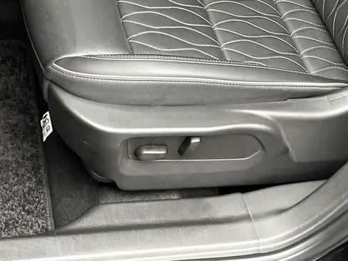 Certified 2023 Buick Envision Avenir AWD/4WD image 12