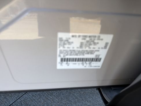 Used 2023 Lincoln Nautilus Reserve w/ Equipment Group 202A image 35