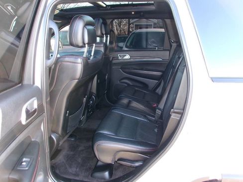 Used 2018 Jeep Grand Cherokee Trailhawk w/ Trailhawk Luxury Group image 6