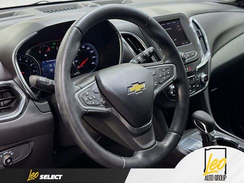 Used 2023 Chevrolet Equinox LT FWD image 11