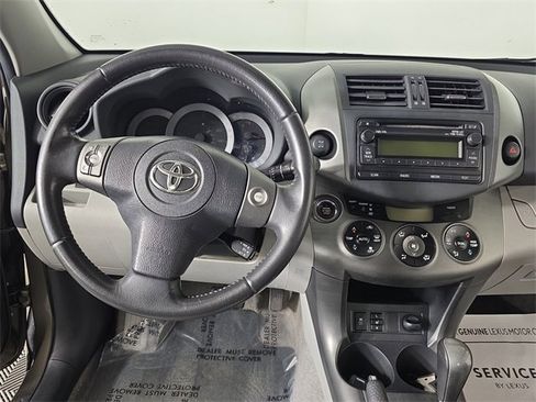 Used 2012 Toyota RAV4 Limited image 9