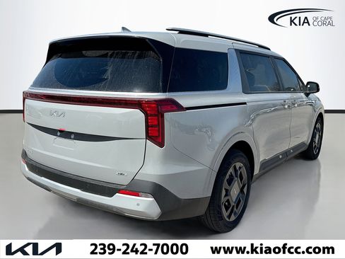 New 2026 Kia Carnival EX image 5