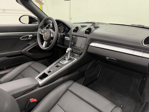 Certified 2025 Porsche 718 Boxster GTS image 24