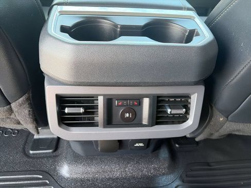Used 2024 Ford F250 Lariat w/ FX4 Off-Road Package AWD/4WD image 27