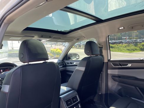 New 2026 Volkswagen Atlas Peak Edition image 13