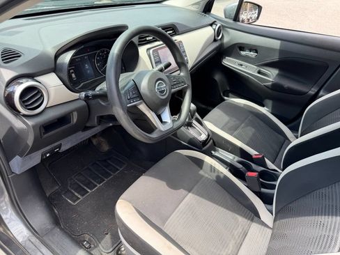 Used 2021 Nissan Versa SV FWD image 22