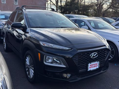 Used 2019 Hyundai Kona SEL image 3