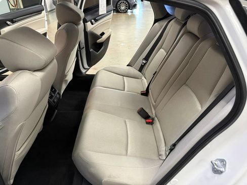 Used 2021 Honda Accord EX image 16