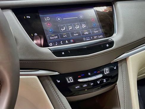 Used 2025 Cadillac XT5 Premium Luxury w/ LPO, Floor Liner Package AWD/4WD image 16