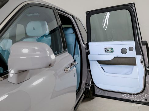 New 2026 Rolls-Royce Cullinan image 18