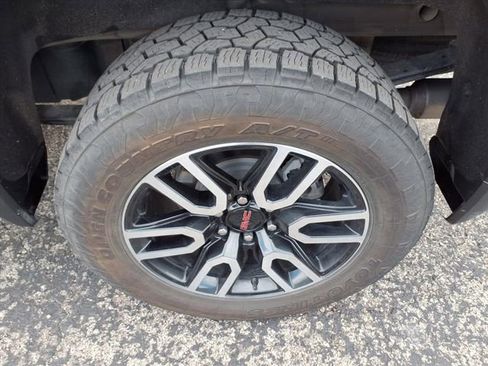 Used 2023 GMC Sierra 1500 AT4 w/ AT4 Premium Package image 37