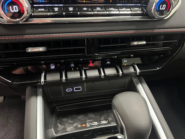 New 2026 Chevrolet Colorado Z71 w/ Technology Package AWD/4WD image 11