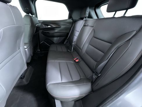 Used 2023 Chevrolet TrailBlazer RS FWD image 22