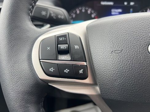 Certified 2023 Ford Explorer XLT w/ Equipment Group 202A image 9