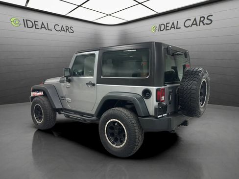 Used 2014 Jeep Wrangler Sport AWD/4WD image 7