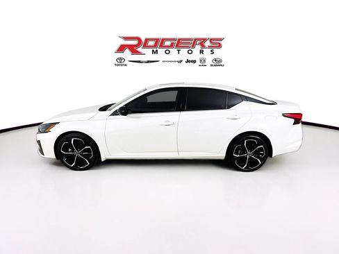 Used 2023 Nissan Altima 2.5 SR AWD/4WD image 4