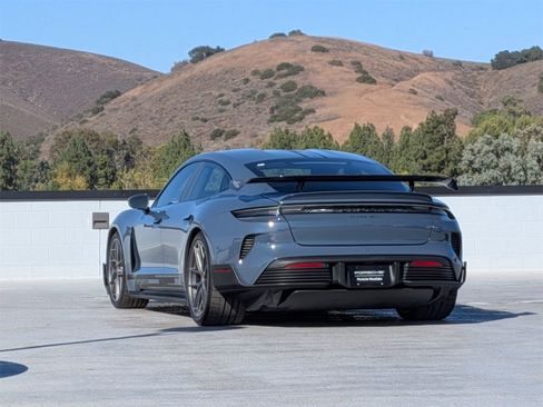 New 2025 Porsche Taycan Turbo GT image 3