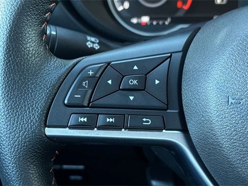 Used 2025 Nissan Versa SR w/ Trunk Package image 26