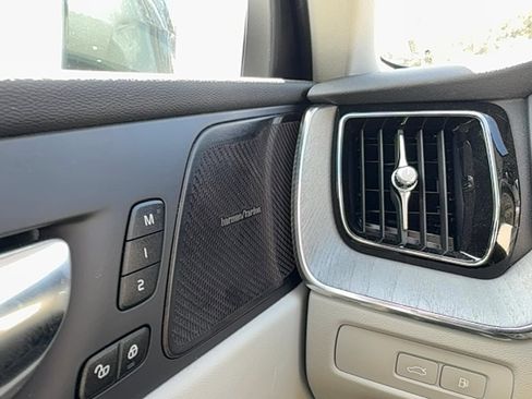 Certified 2023 Volvo XC60 T8 Plus w/ Protection Package Premier image 16