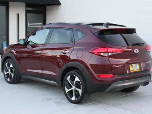 Used 2016 Hyundai Tucson Limited w/ Option Group 03 AWD/4WD image 10