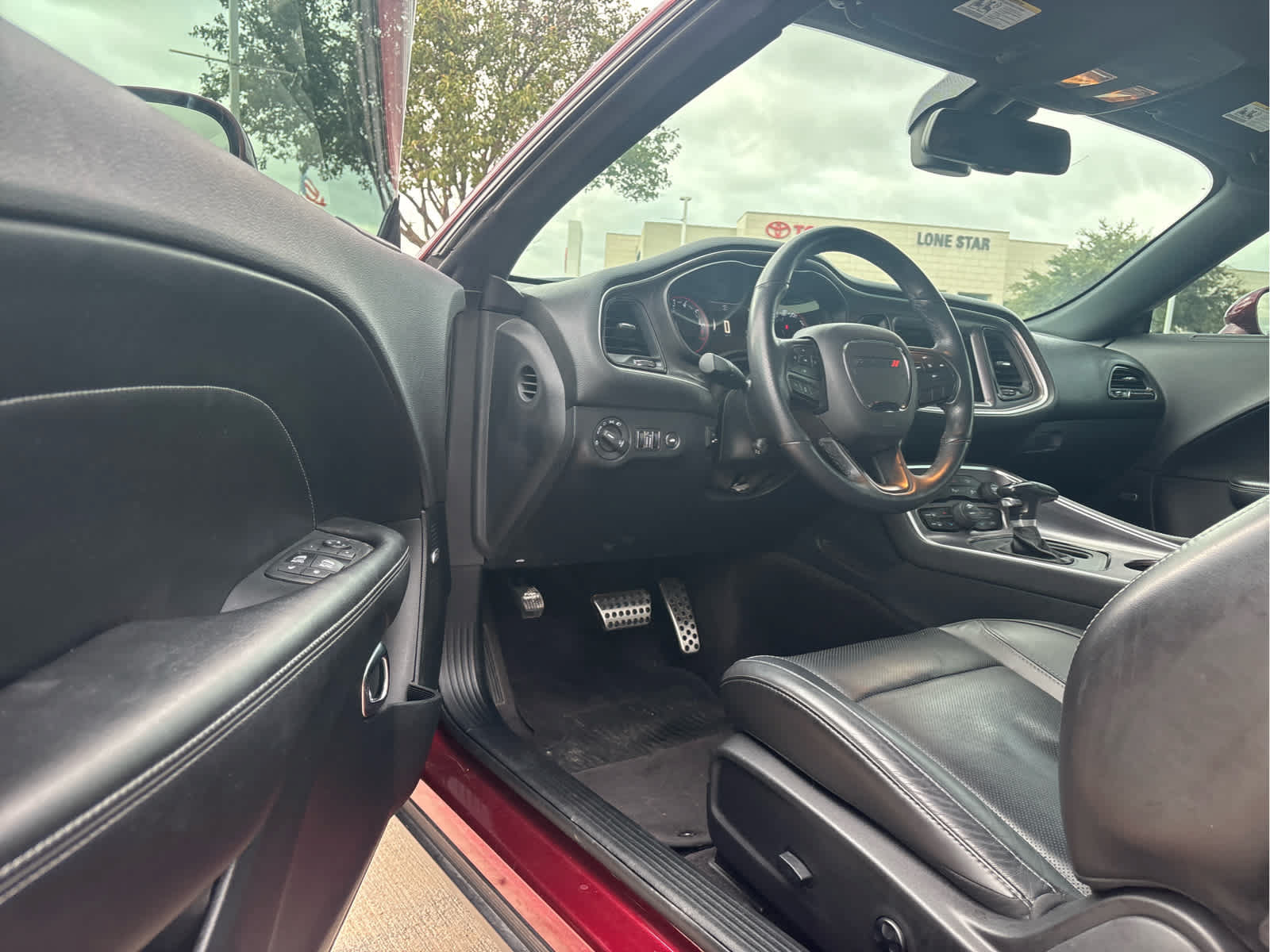 Used 2018 Dodge Challenger SXT Plus RWD image 5