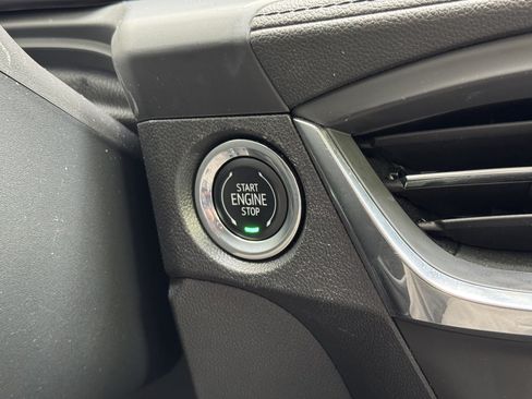 Used 2025 Buick Encore GX Preferred AWD/4WD image 17