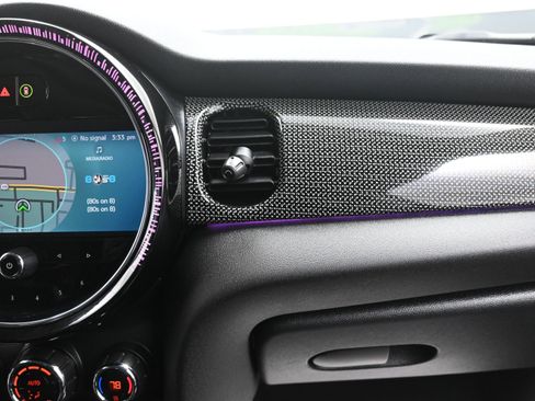 Used 2022 MINI Cooper 2-Door Hardtop image 26