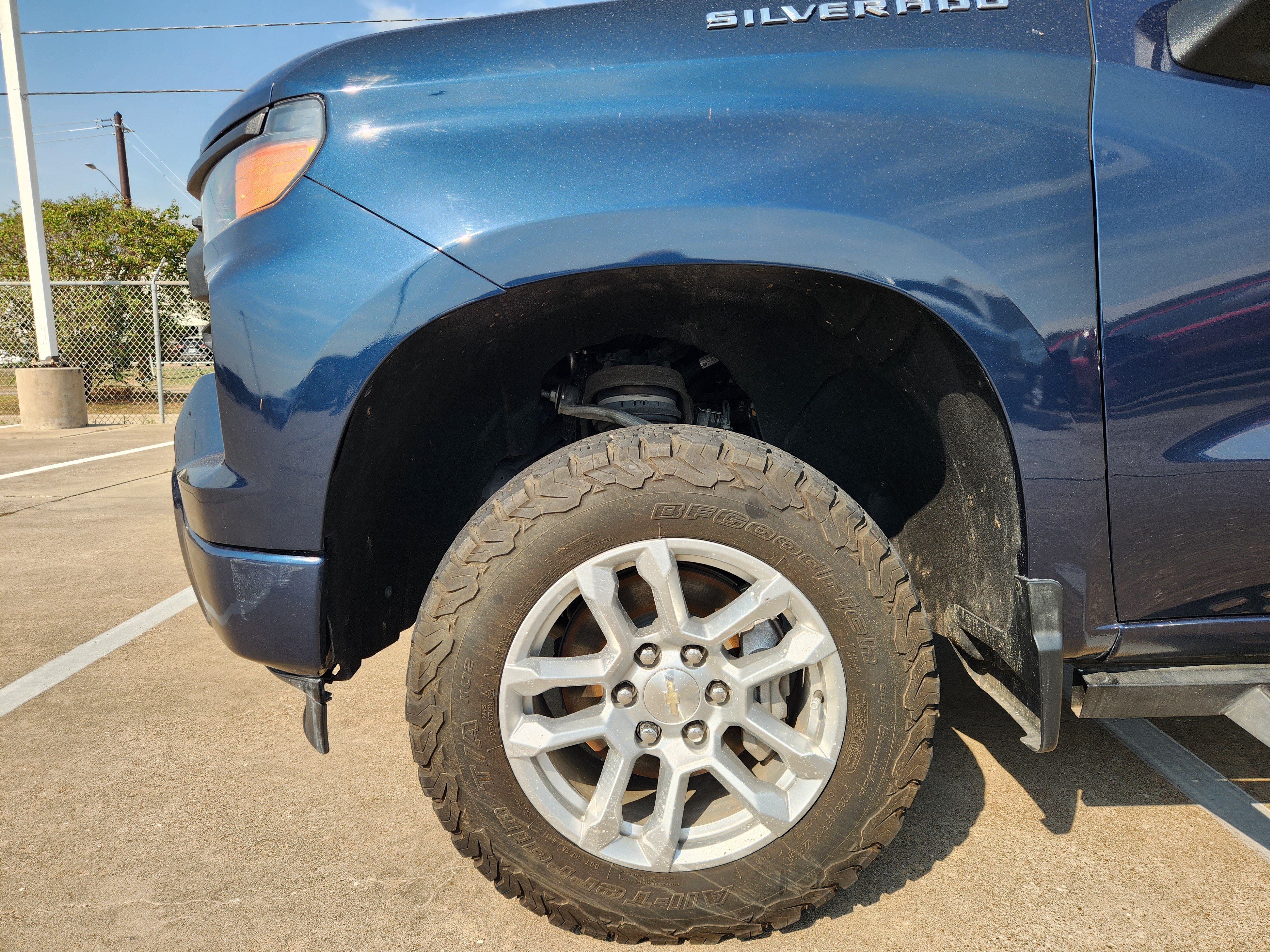 Used 2023 Chevrolet Silverado 1500 Custom RWD image 9