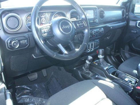 Used 2020 Jeep Wrangler Sport AWD/4WD image 15