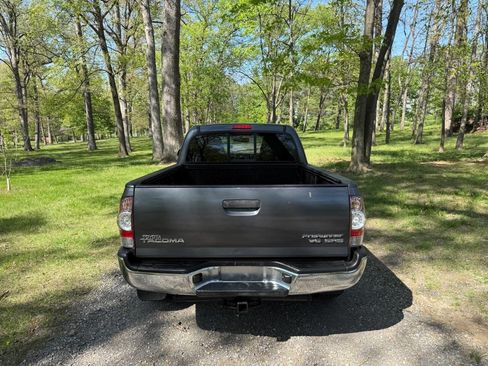 Used 2012 Toyota Tacoma PreRunner w/ SR5 Pkg image 5