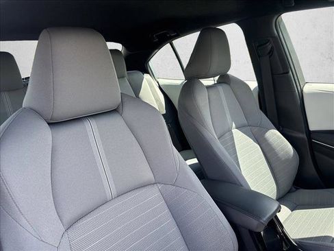 Certified 2025 Toyota Corolla SE FWD image 24