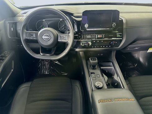 Used 2025 Nissan Pathfinder Rock Creek AWD/4WD image 18