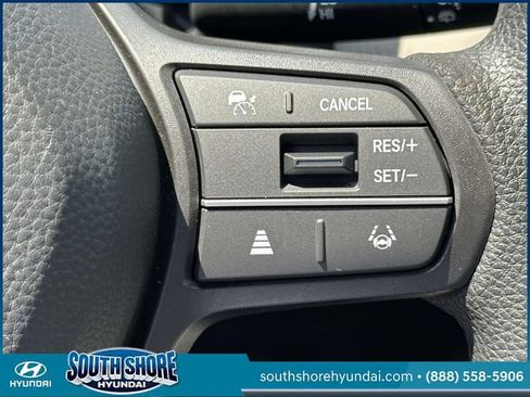 Used 2024 Honda HR-V LX image 23