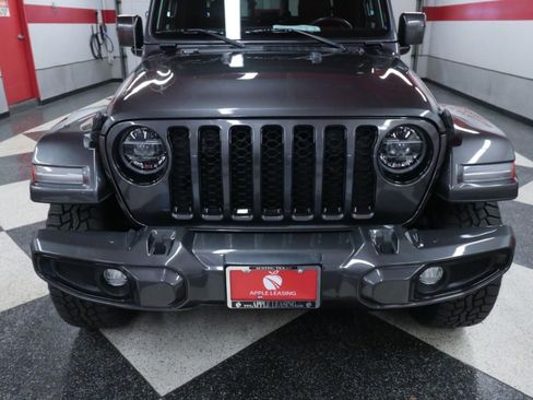 Used 2021 Jeep Gladiator Overland AWD/4WD image 4