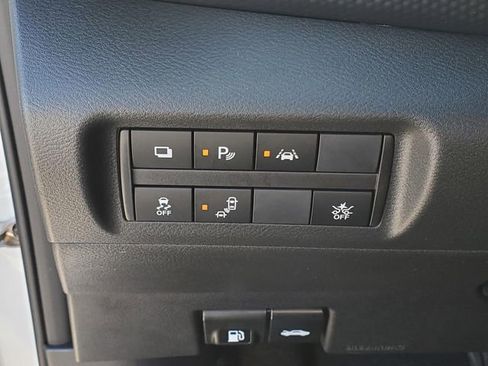 Certified 2025 Nissan Kicks Play S image 17