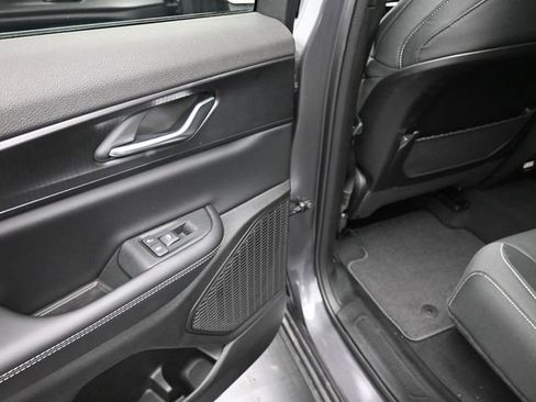 New 2026 Jeep Grand Cherokee Laredo X AWD/4WD image 18