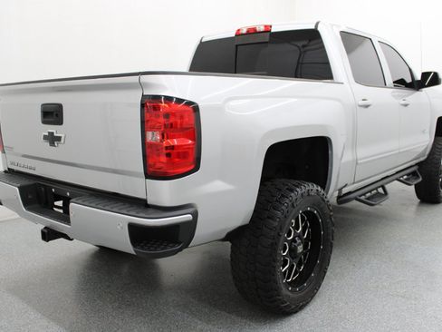 Used 2018 Chevrolet Silverado 1500 LT w/ All Star Edition AWD/4WD image 5