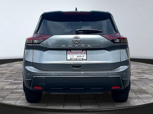 Used 2025 Nissan Rogue S FWD image 5