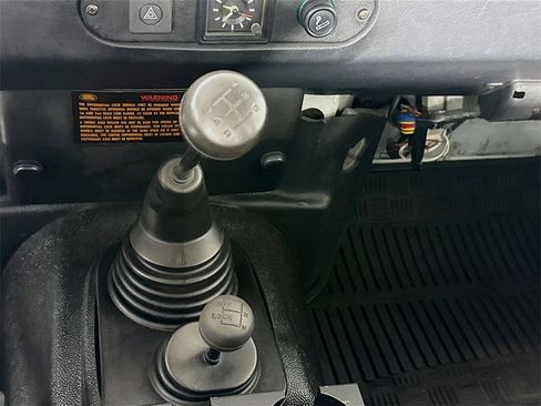 Used 1994 Land Rover Defender 90 image 15