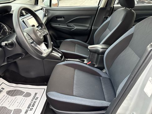 Used 2023 Nissan Versa SV image 16