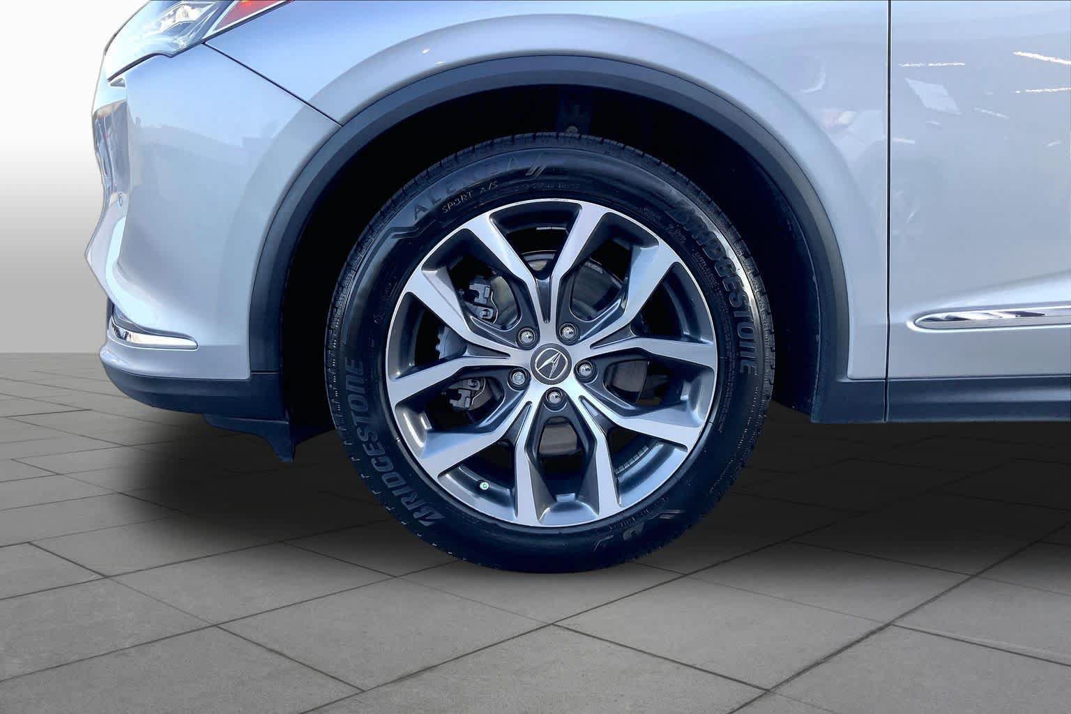 Used 2024 Acura MDX w/ Technology Package FWD image 11