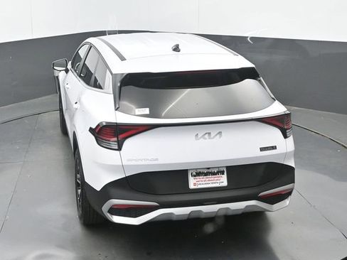 Used 2025 Kia Sportage EX image 29