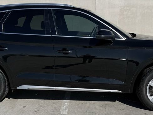 Used 2021 Audi Q5 2.0T Premium image 3