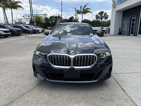 Used 2025 BMW 540i xDrive image 9