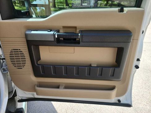 Used 2016 Ford F350 Lariat w/ Lariat Ultimate Package image 39