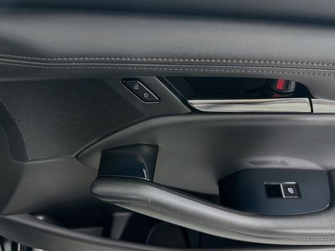 Used 2021 MAZDA MAZDA3 s image 22