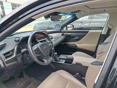 Used 2019 Lexus ES 350 w/ Accessory Package 2 FWD image 2